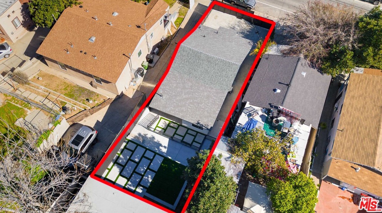 809 Gage Ave, Los Angeles CA  90001-1515 exterior