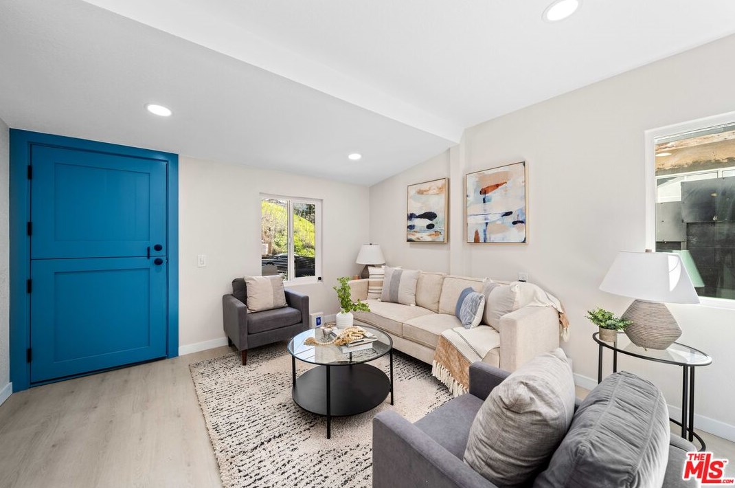 809 Gage Ave, Los Angeles CA  90001-1515 exterior
