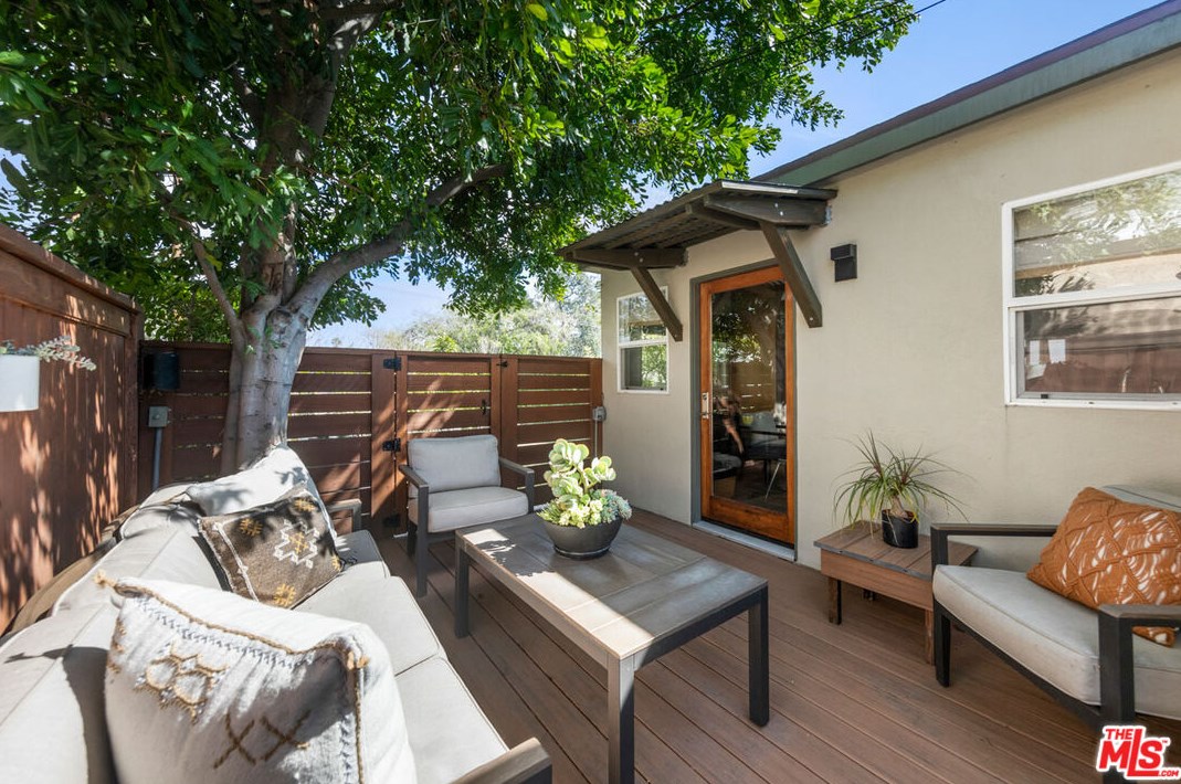 1715 Sinaloa Ave, Pasadena CA  91104-1531 exterior