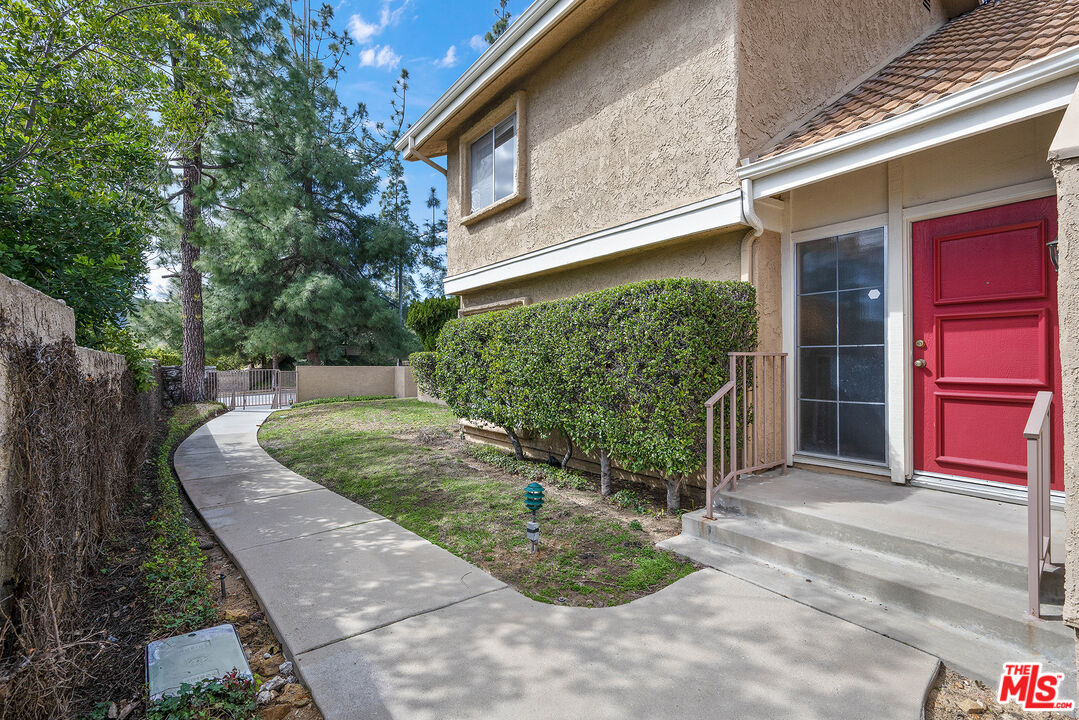 313 Sprucewood Ave, Oak Park, CA 91377 MLS 23248961 Coldwell Banker