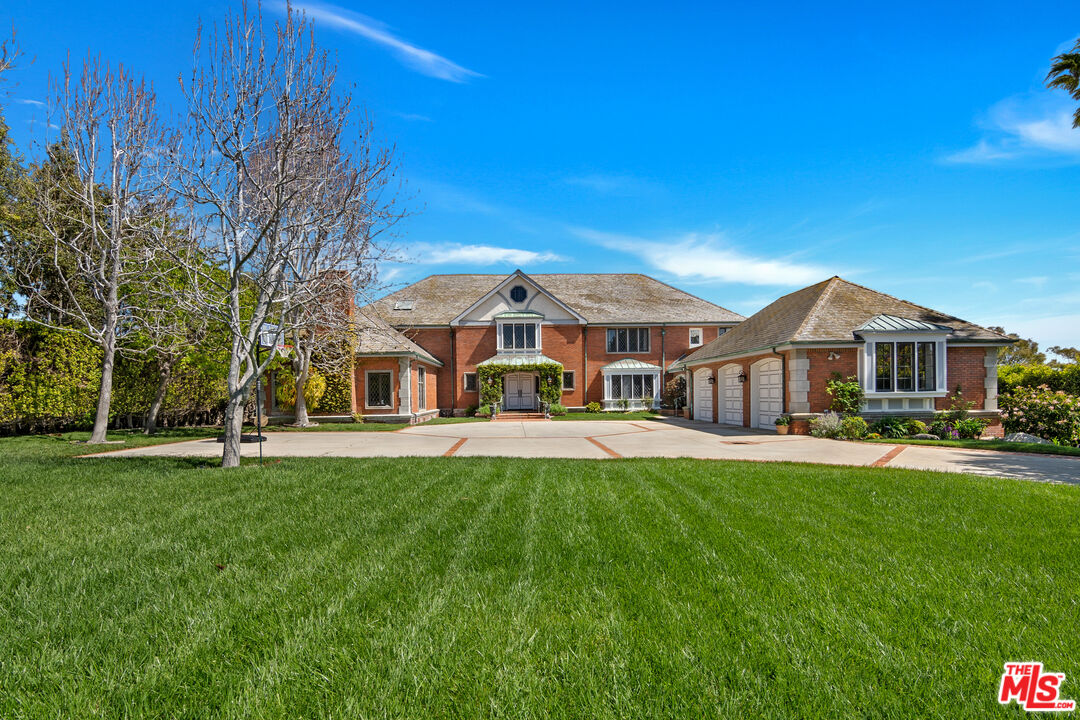 7132 Dume Dr, Malibu, CA 90265 MLS 23250195 Coldwell Banker