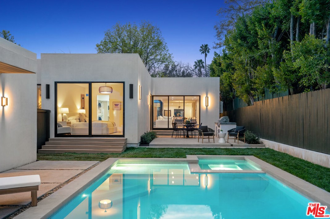 736 Martel Ave, Los Angeles CA  90046-7507 exterior