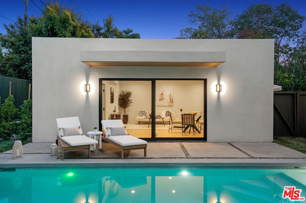 736 Martel Ave, Los Angeles CA  90046-7507 exterior