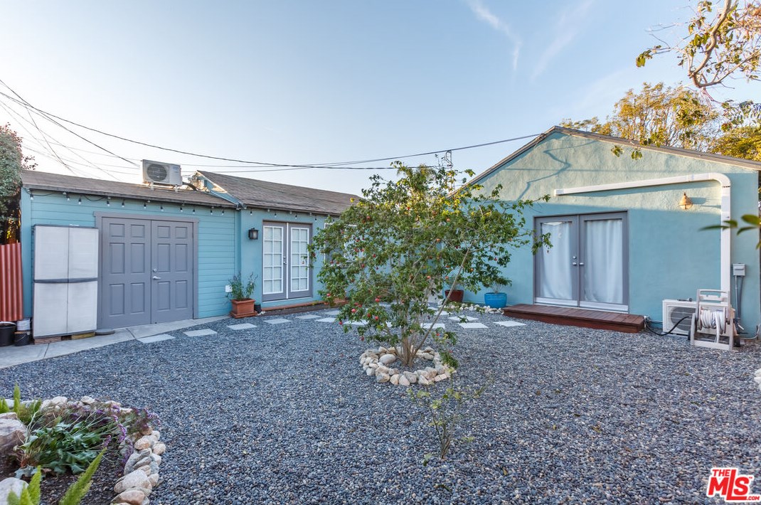 12958 Short Ave, Los Angeles CA  90066-6423 exterior