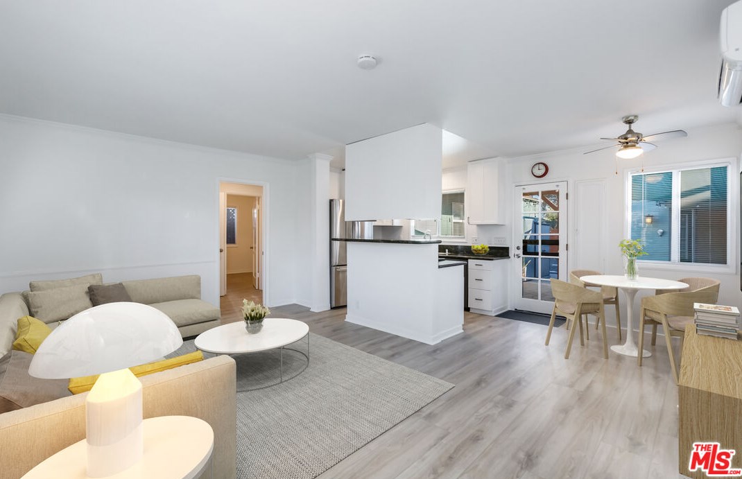 12958 Short Ave, Los Angeles CA  90066-6423 exterior