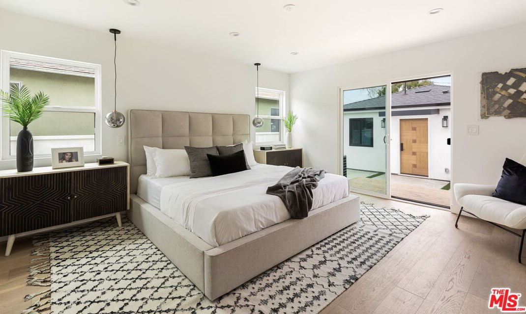 3536 Redwood Ave, Los Angeles CA  90066-3024 exterior