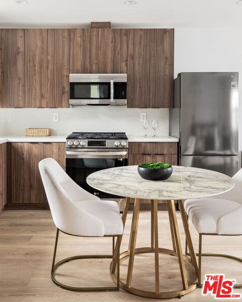 3536 Redwood Ave, Los Angeles CA  90066-3024 exterior