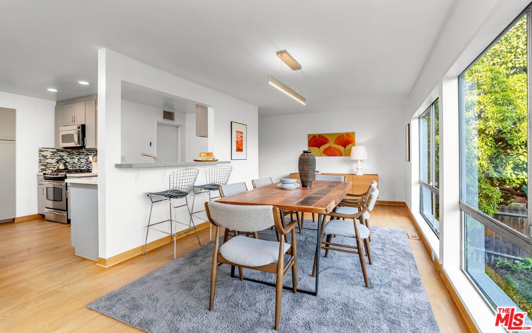 3642 Holboro Dr, Los Angeles CA  90027-1432 exterior