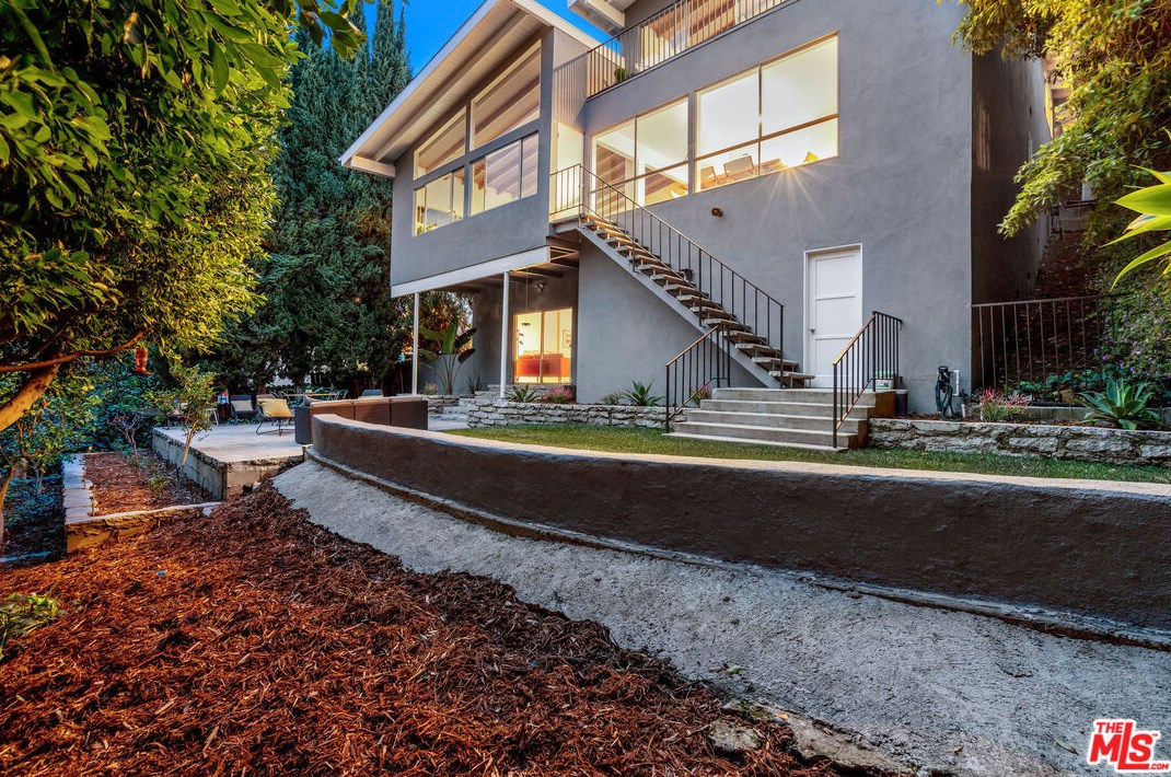 3642 Holboro Dr, Los Angeles CA  90027-1432 exterior