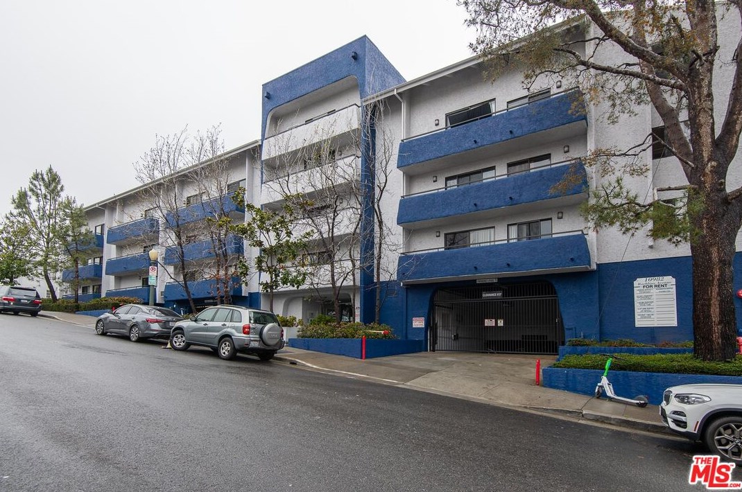 10982 Roebling Ave, Los Angeles CA  90024-2753 exterior