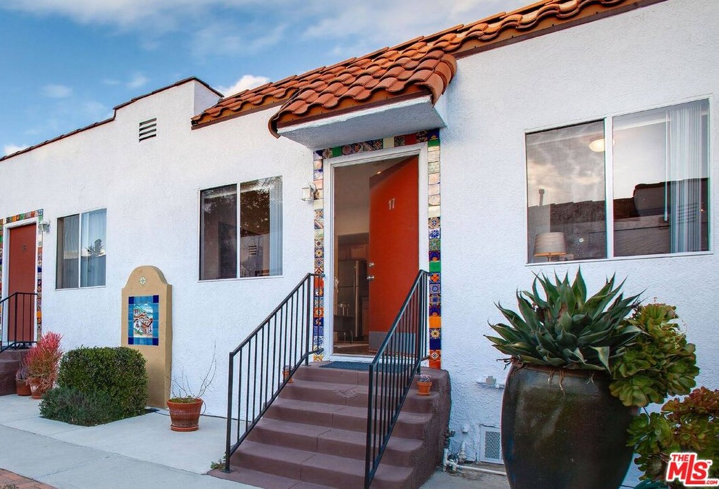 5433 Abbott Pl, Los Angeles CA  90042-3301 exterior