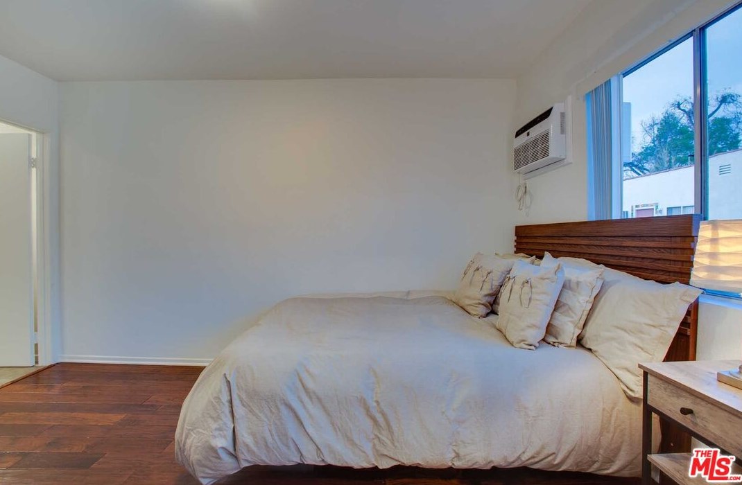 5433 Abbott Pl, Los Angeles CA  90042-3301 exterior