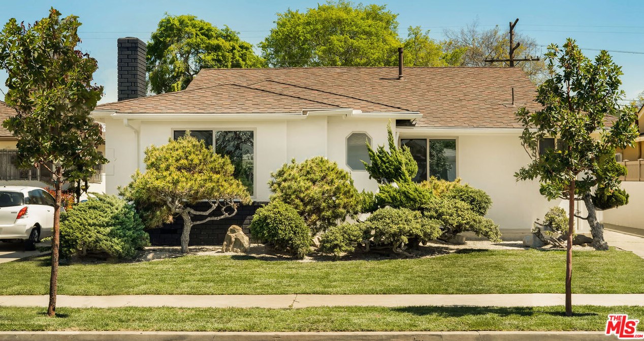 3776 Norton Ave, Los Angeles CA  90018-4047 exterior