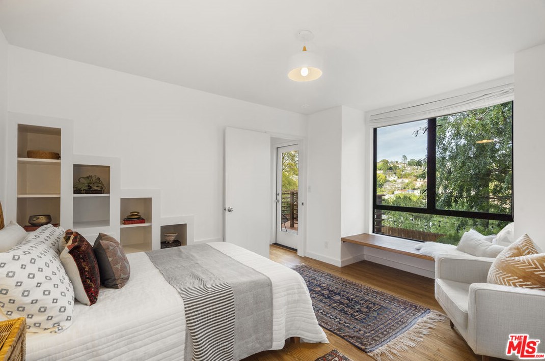 2246 Lyric Ave, Los Angeles CA  90027-4752 exterior