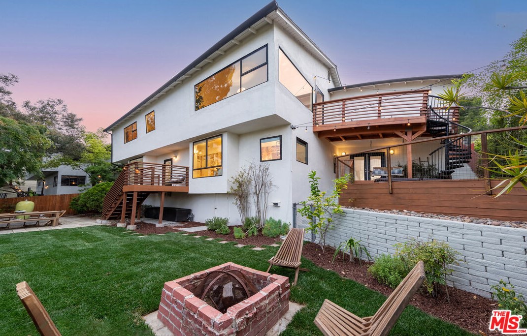 2246 Lyric Ave, Los Angeles CA  90027-4752 exterior