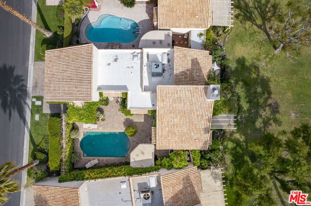 69385 Avenida De Las Montanas, Cathedral City CA  92234-1596 exterior