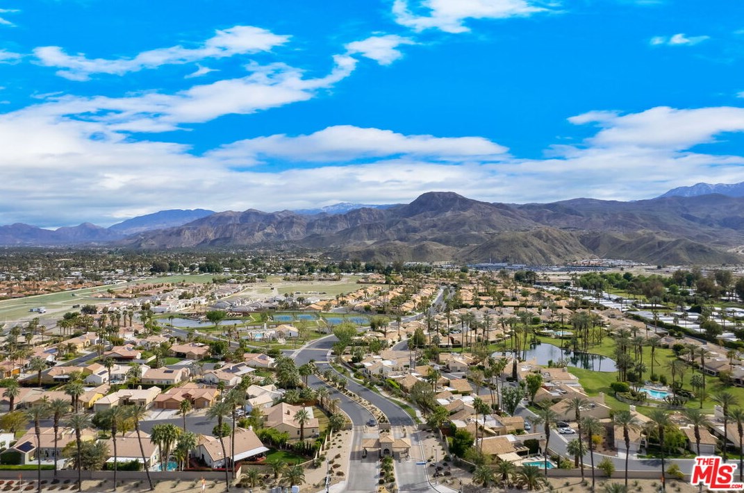 69385 Avenida De Las Montanas, Cathedral City CA  92234-1596 exterior