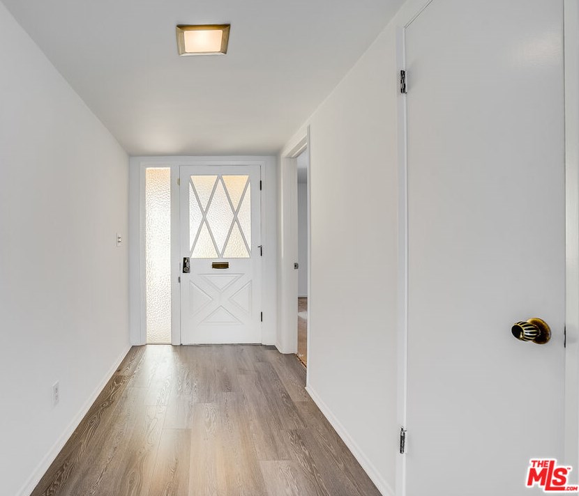 3955 Lyceum Ave, Los Angeles CA  90066-4126 exterior
