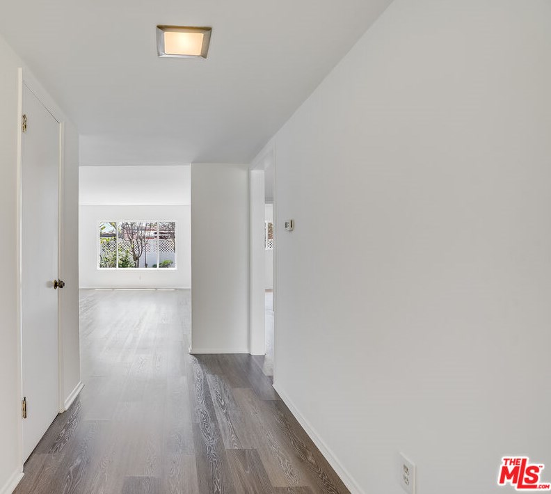 3955 Lyceum Ave, Los Angeles CA  90066-4126 exterior