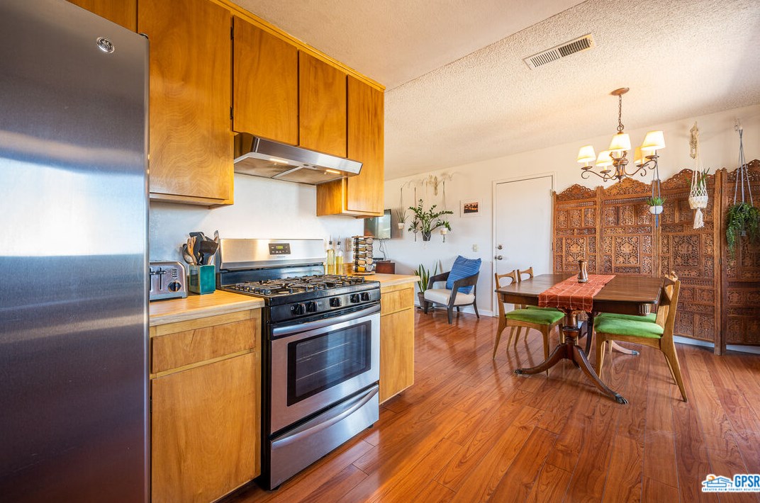 60668 La Mirada Trl, Joshua Tree CA  92252-2859 exterior