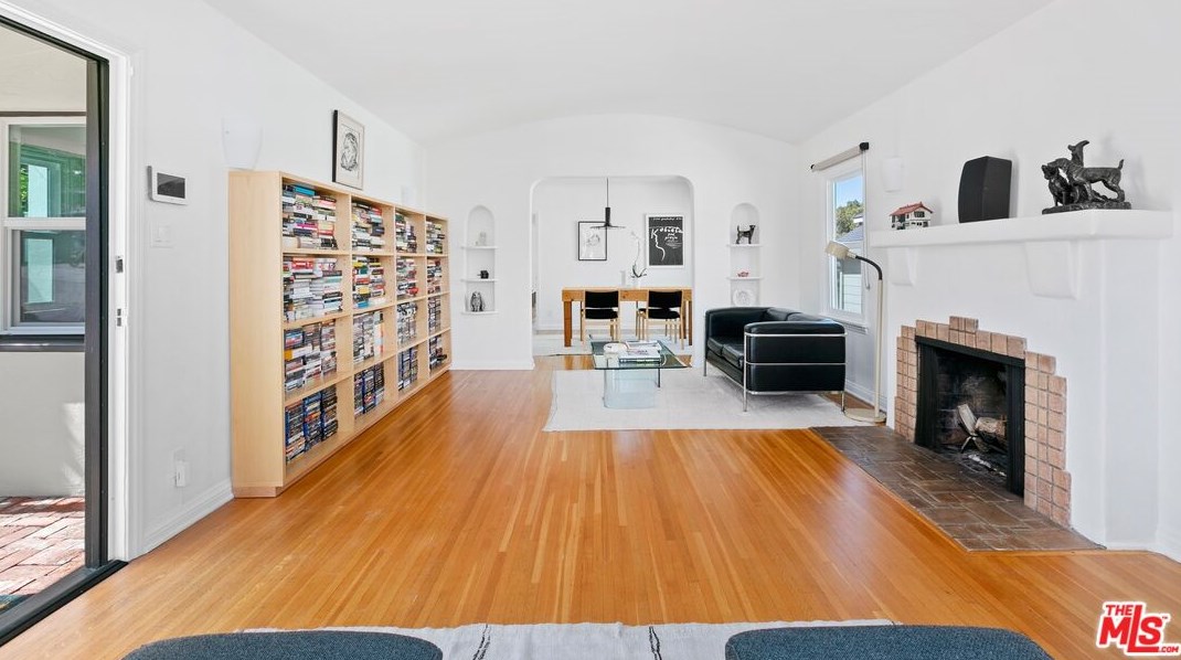 4761 Frieda Dr, Los Angeles CA  90065-4112 exterior