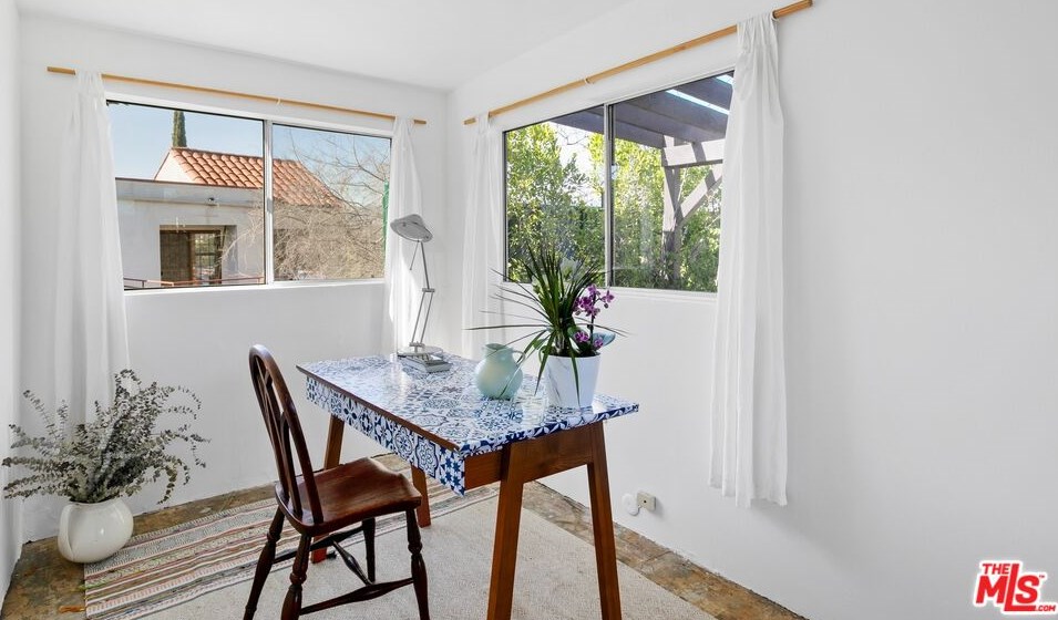 4761 Frieda Dr, Los Angeles CA  90065-4112 exterior
