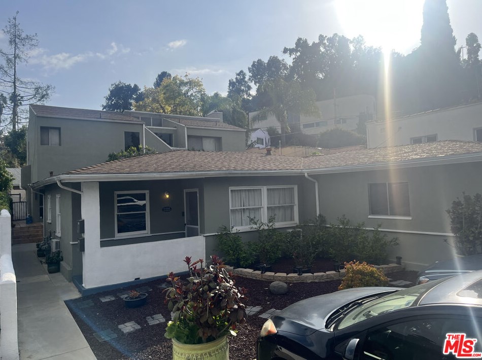 2223 Silver Ridge Ave, Los Angeles CA  90039-3641 exterior