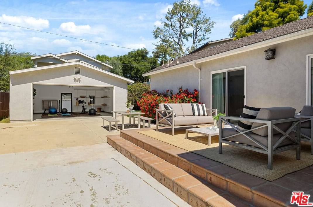 8929 Hubbard St, Los Angeles CA  90232-2403 exterior