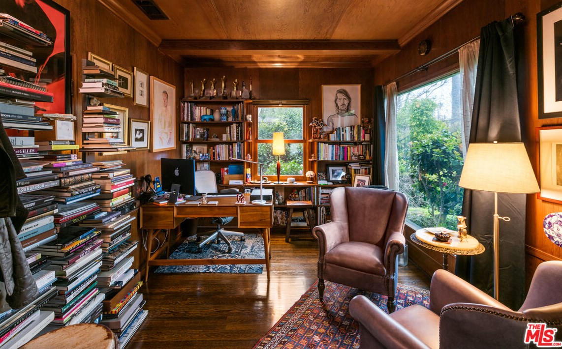 1109 Gramercy Dr, Los Angeles CA  90019-3609 exterior