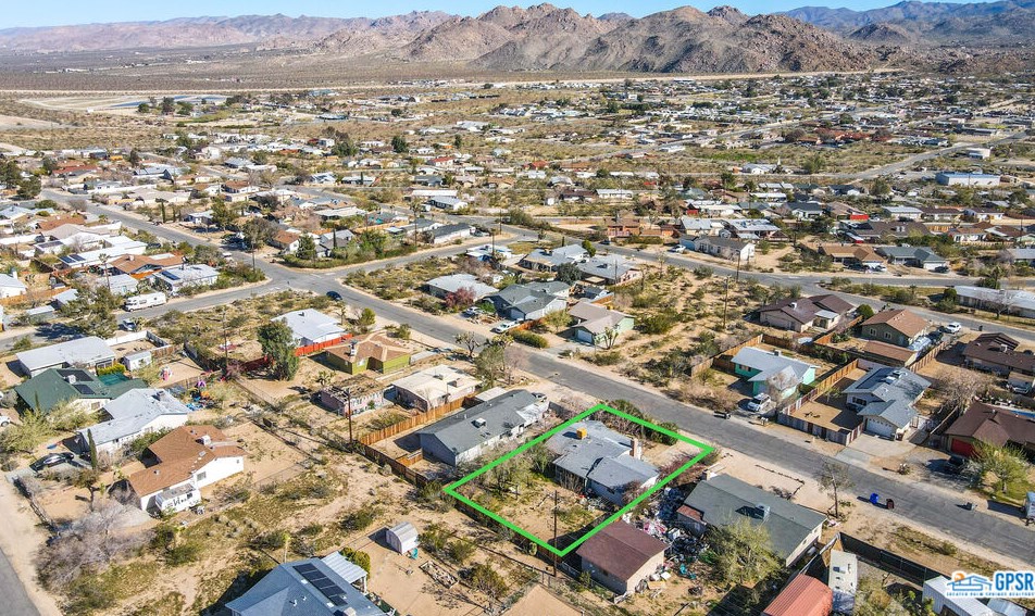 61740 Oleander Dr, Joshua Tree CA  92252-2017 exterior