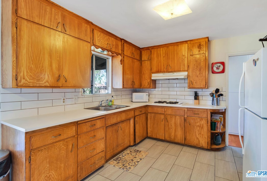 61740 Oleander Dr, Joshua Tree CA  92252-2017 exterior