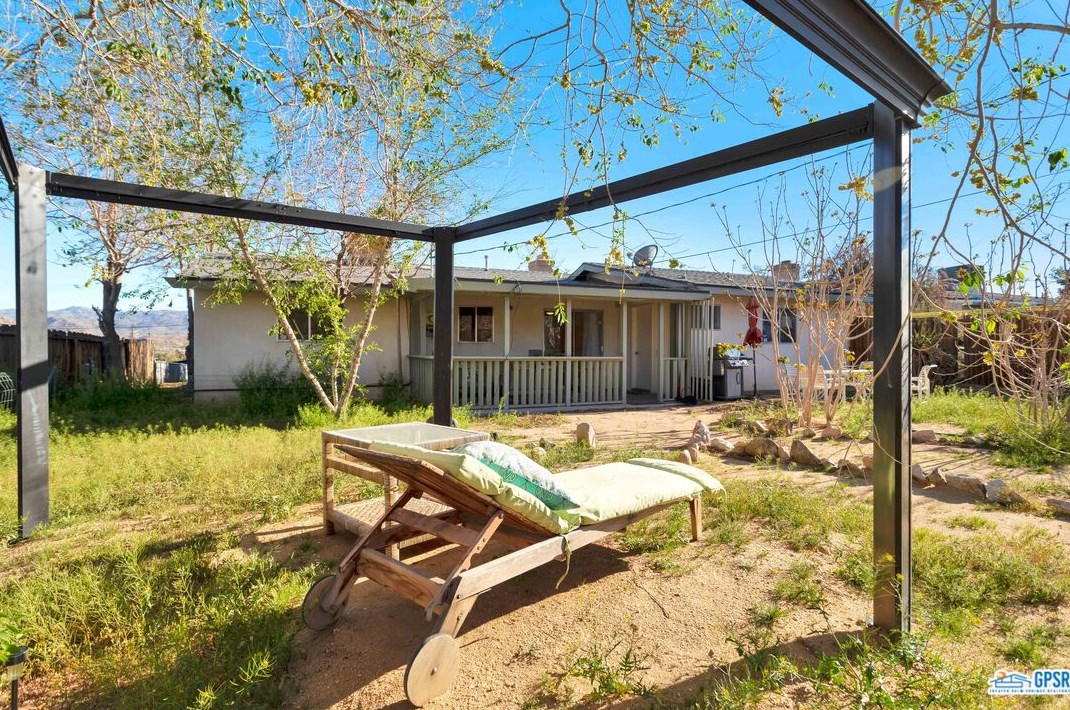 61740 Oleander Dr, Joshua Tree CA  92252-2017 exterior