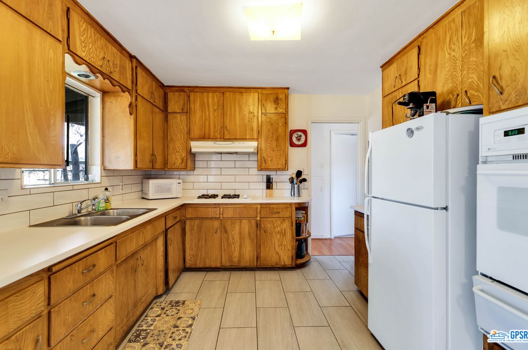 61740 Oleander Dr, Joshua Tree CA  92252-2017 exterior