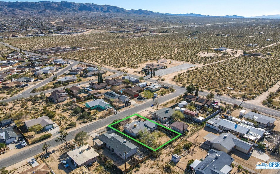 61740 Oleander Dr, Joshua Tree CA  92252-2017 exterior