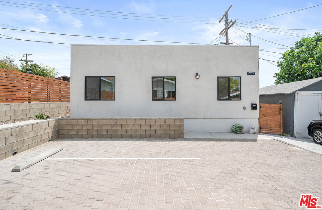 3120 Chaucer St, Los Angeles CA  90065-1827 exterior