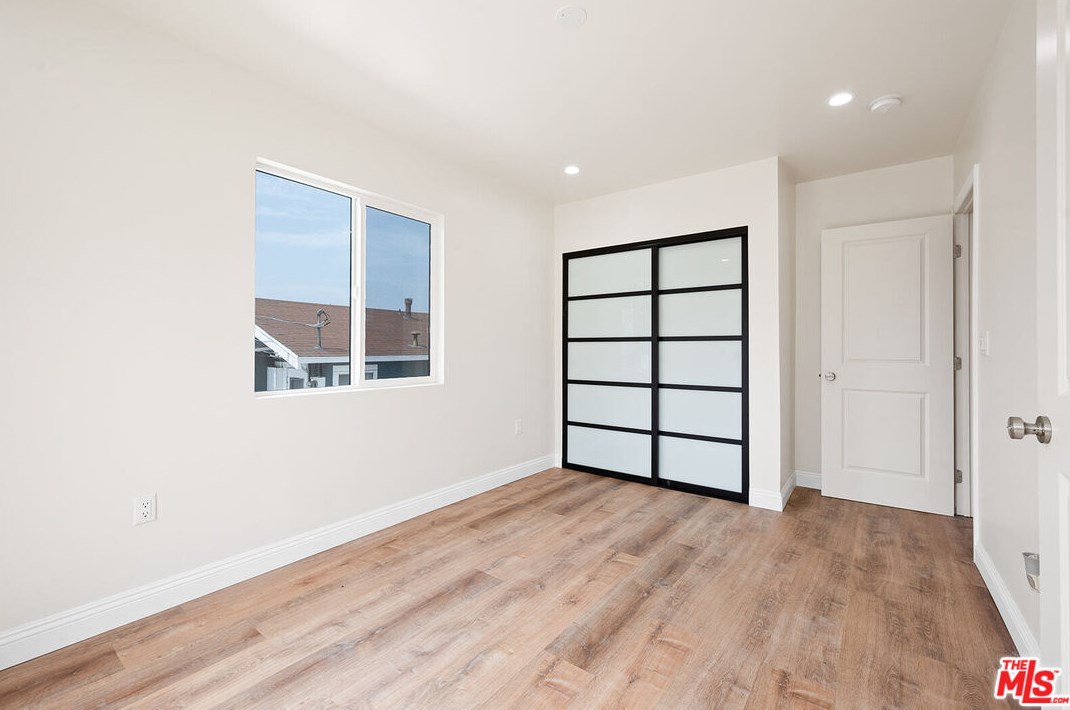 3120 Chaucer St, Los Angeles CA  90065-1827 exterior
