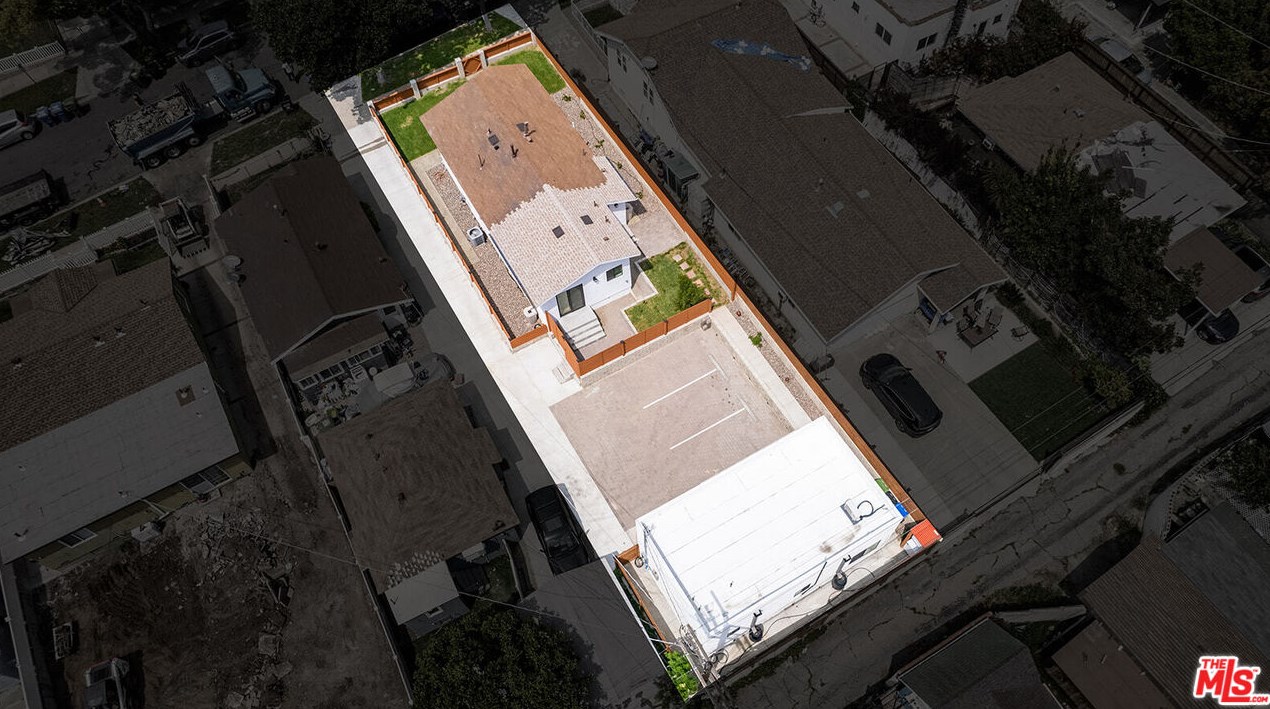 3120 Chaucer St, Los Angeles CA  90065-1827 exterior