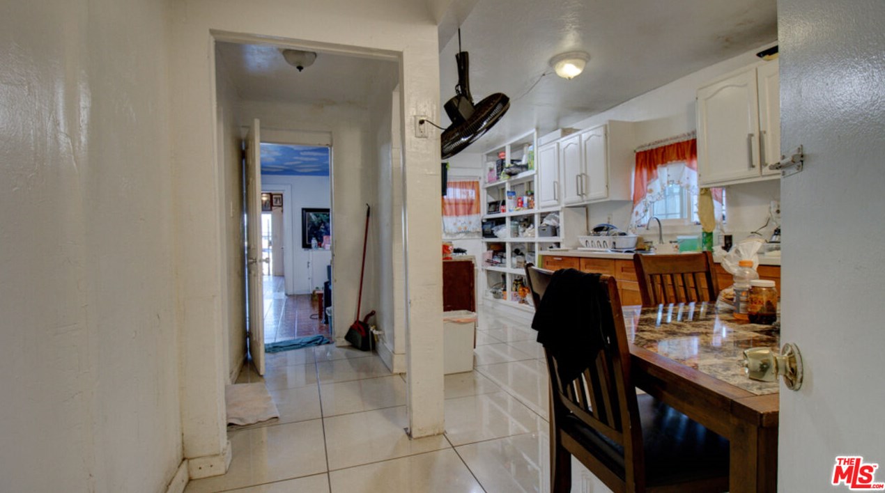 1529 Bonnie Beach Pl, Los Angeles CA  90063-1602 exterior