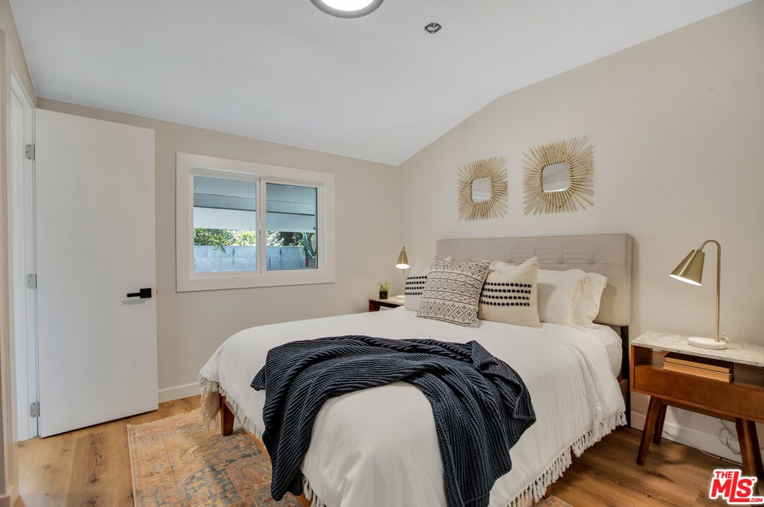 6152 Poppy Peak Dr, Los Angeles CA  90042-1333 exterior