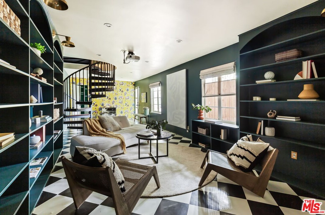 6961 La Presa Dr, Los Angeles CA  90068-3102 exterior