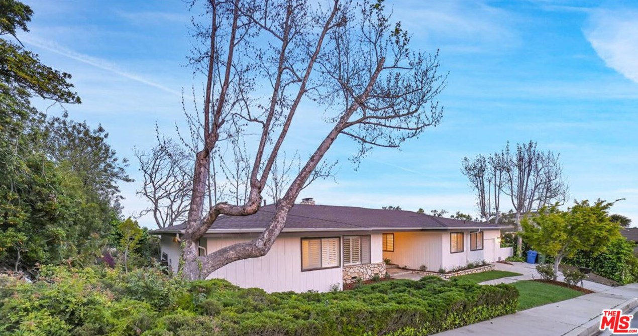 1212 Roberto Ln, Los Angeles CA  90077-2334 exterior