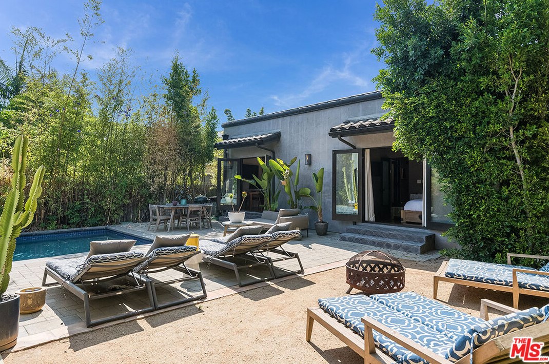 812 Harper Ave, Los Angeles CA  90048-3504 exterior