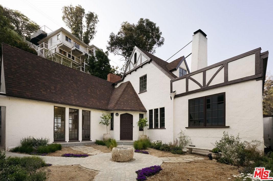 2639 Canyon Dr, Los Angeles CA  90068-2417 exterior
