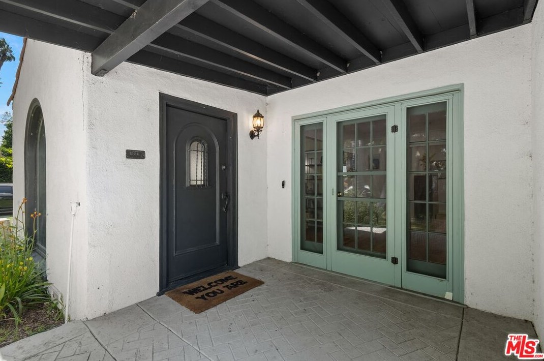 3720 Glenfeliz Blvd, Los Angeles CA  90039-1706 exterior