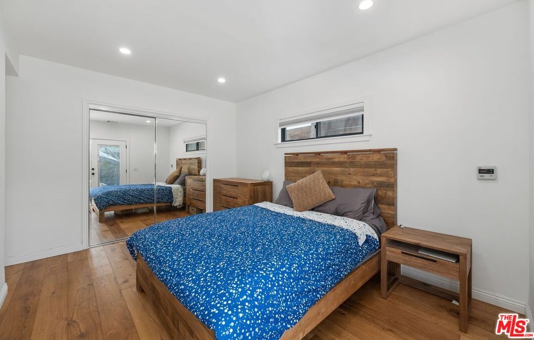 3720 Glenfeliz Blvd, Los Angeles CA  90039-1706 exterior