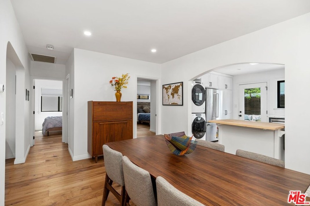 3720 Glenfeliz Blvd, Los Angeles CA  90039-1706 exterior