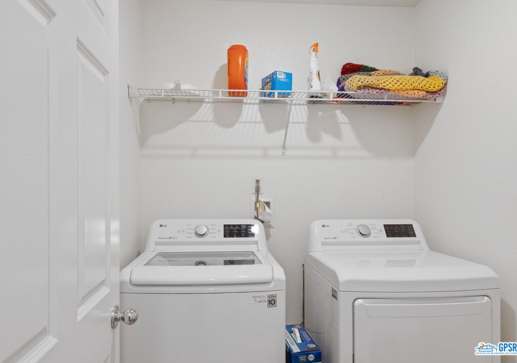 67427 Rio Oso Rd, Cathedral City CA  92234 exterior