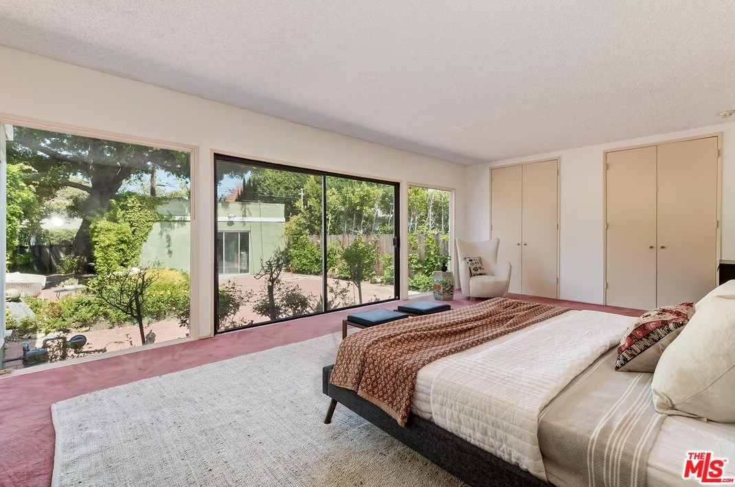 268 Rexford Dr, Beverly Hills CA  90210-4908 exterior