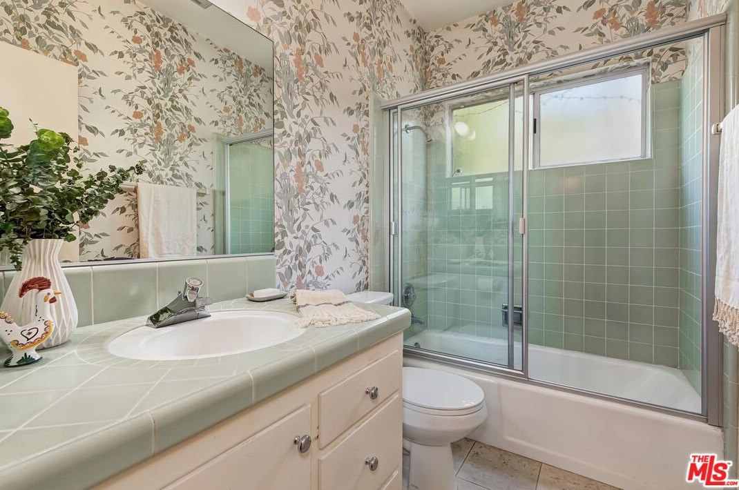 268 Rexford Dr, Beverly Hills CA  90210-4908 exterior