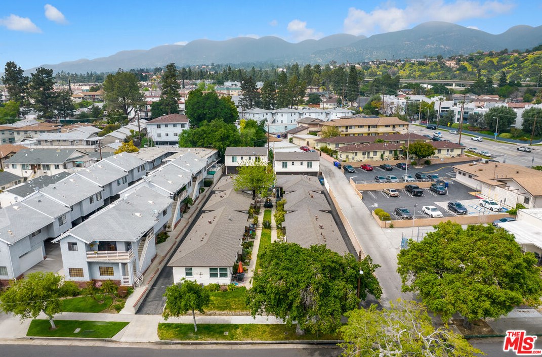 2215 Florencita Ave, Montrose, CA 91020
